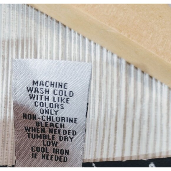 Catherines Womens Blouse 4X Black Star Lightweight FREE SHIPPING! - Picture 5 of 12